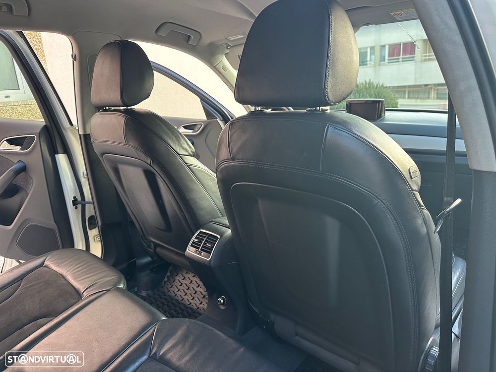 Audi Q3 2.0 TDI S-line - 13