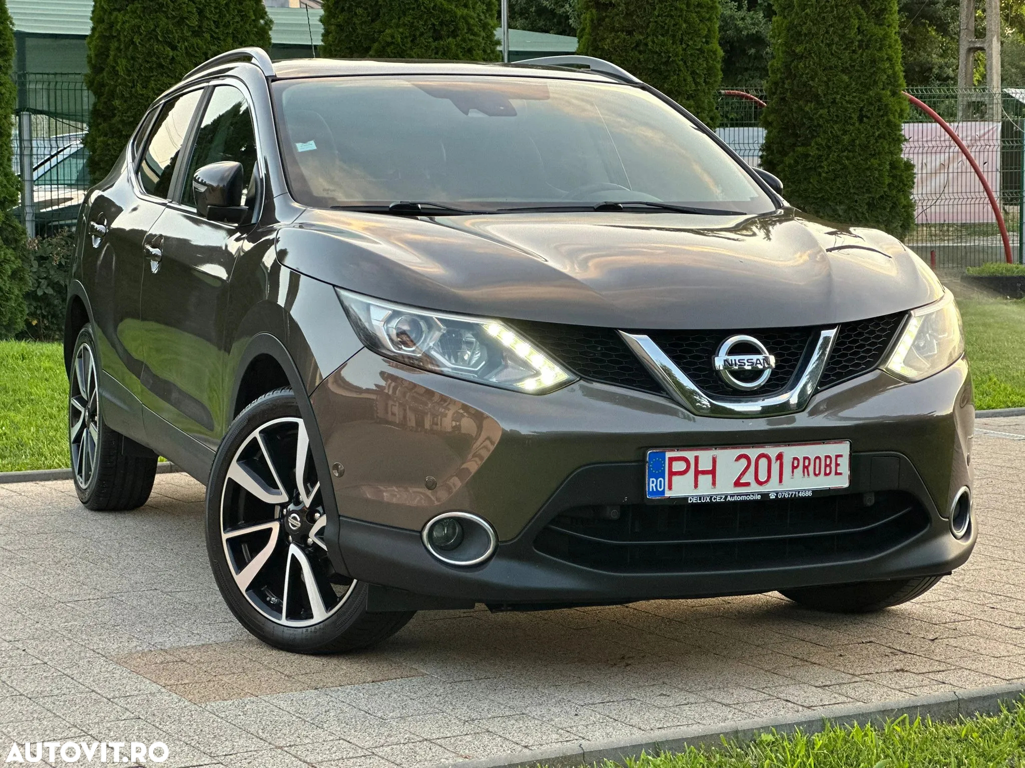 Nissan Qashqai 1.5 DCI Start/Stop Tekna - 2