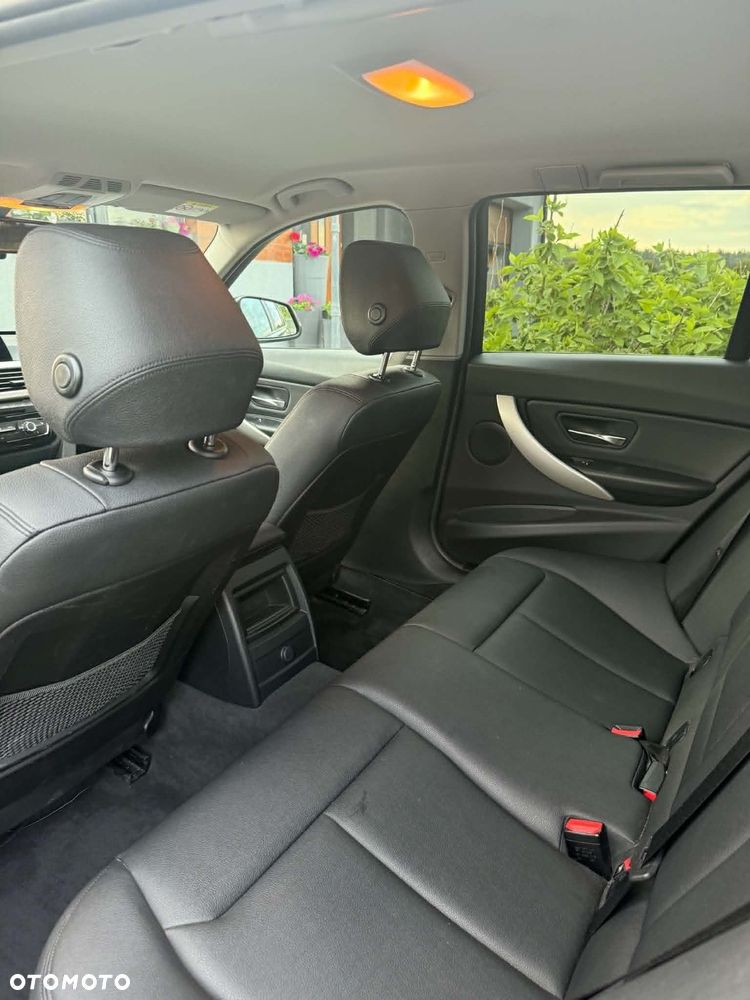 BMW Seria 3 316d - 10