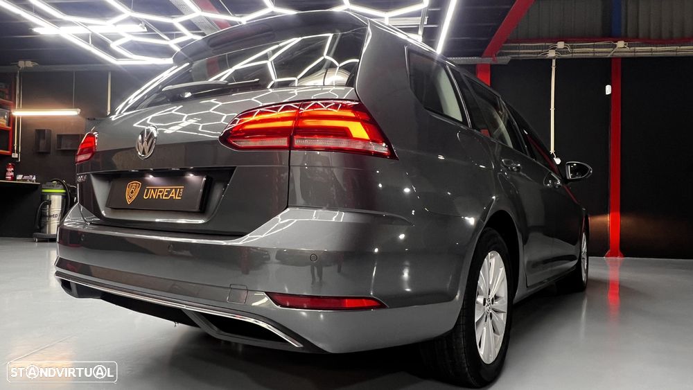 VW Golf Variant 1.6 TDi Confortline - 16