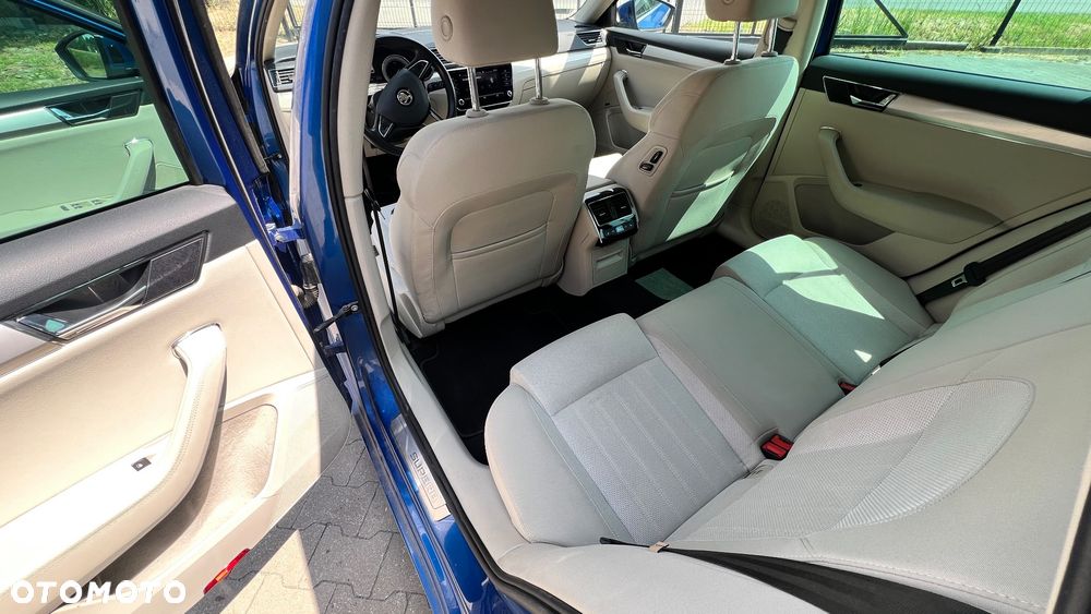 Skoda Superb 2.0 TDI 4x4 Style DSG - 6
