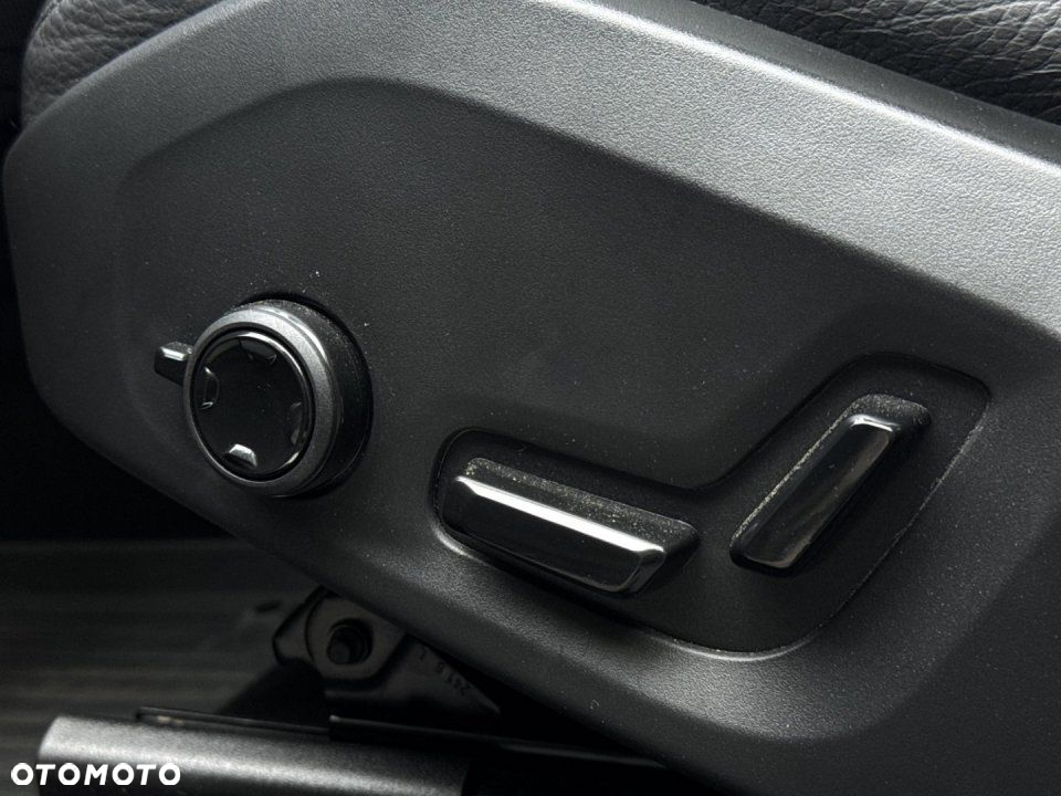 Volvo XC 60 - 25