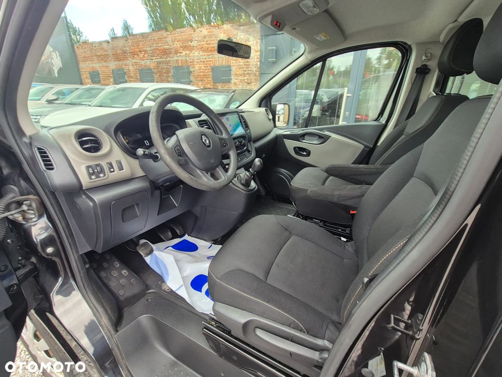Renault Trafic - 25