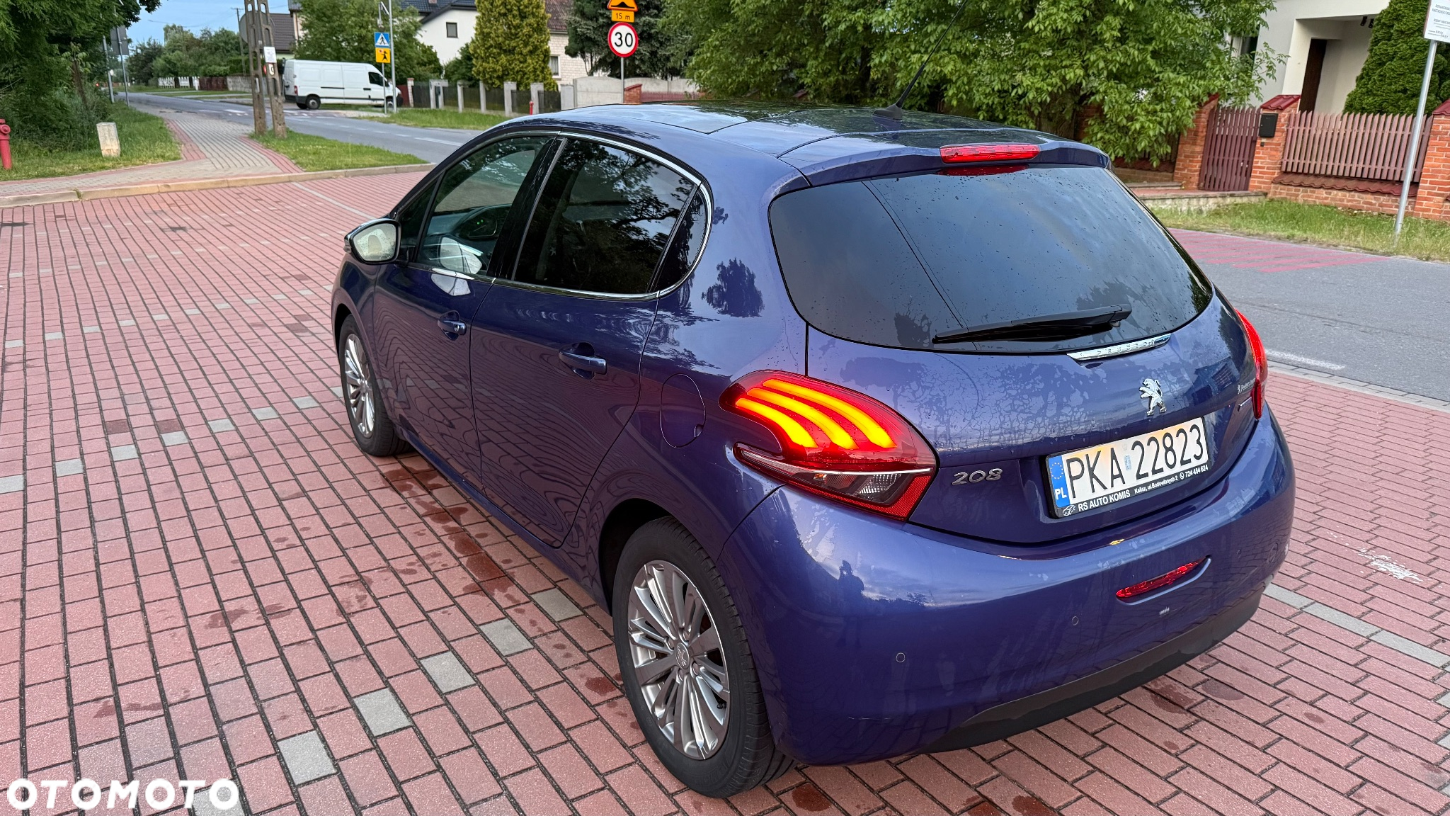 Peugeot 208 Blue-HDi 100 Stop&Start Allure - 4