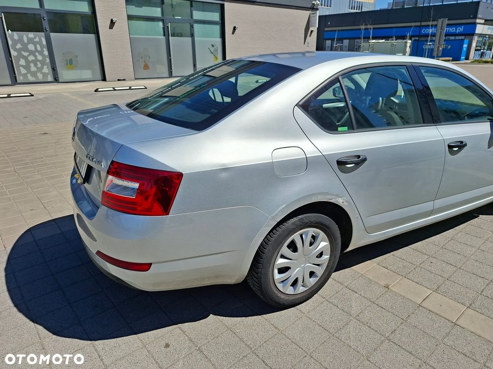 Skoda Octavia 1.6 TDI Style - 6