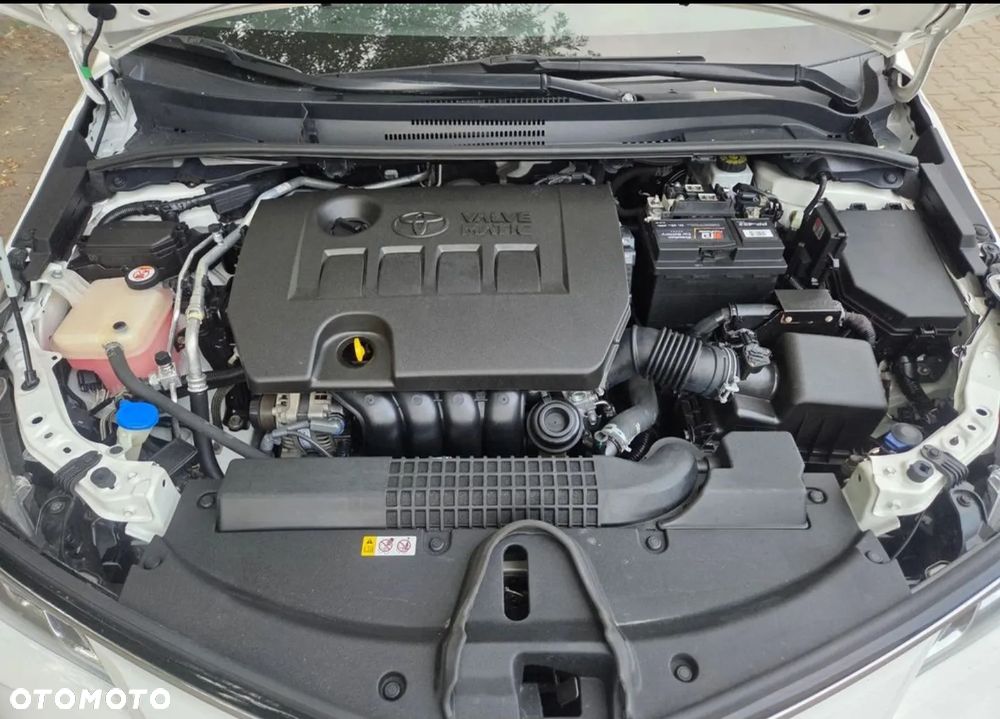 Toyota Corolla 1.6 Premium - 18