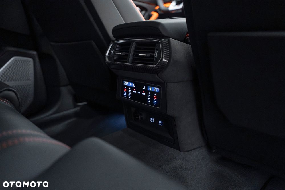 Lamborghini Urus - 22