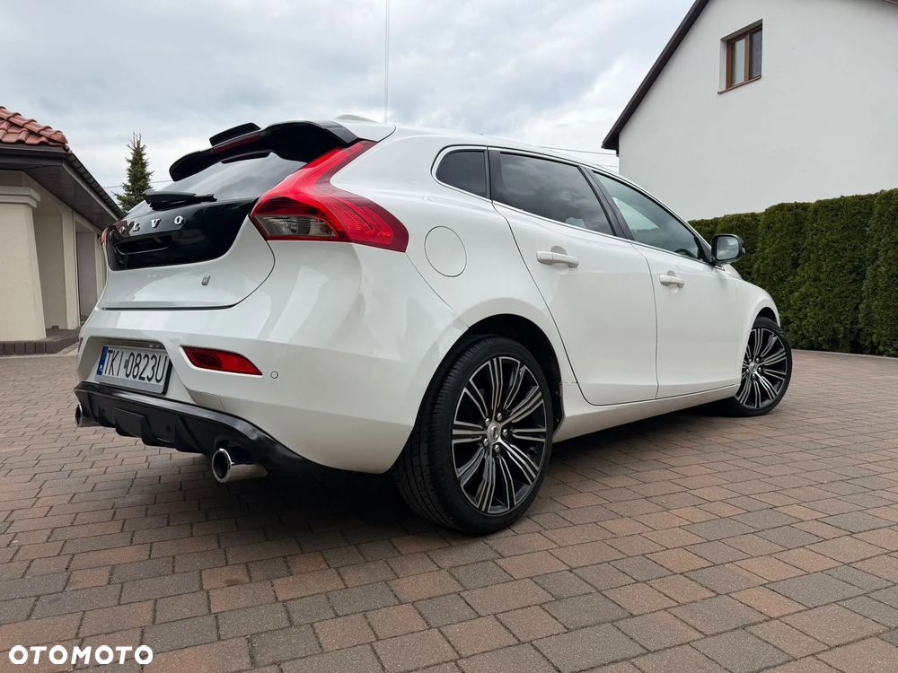 Volvo V40 D2 Inscription - 35