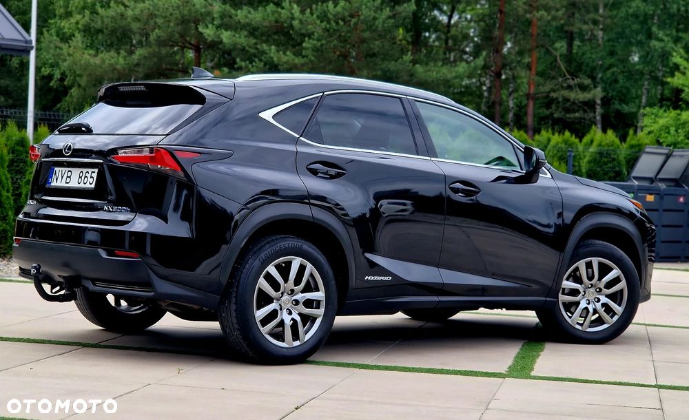 Lexus NX - 3