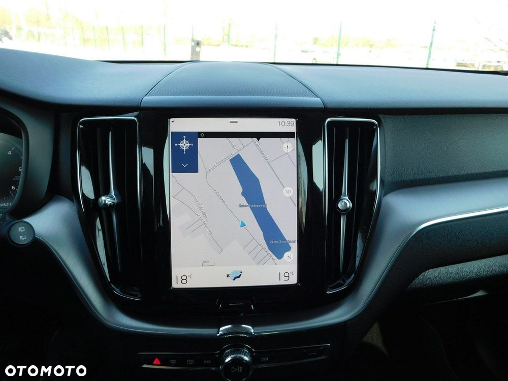 Volvo XC 60 D3 Momentum Pro - 16