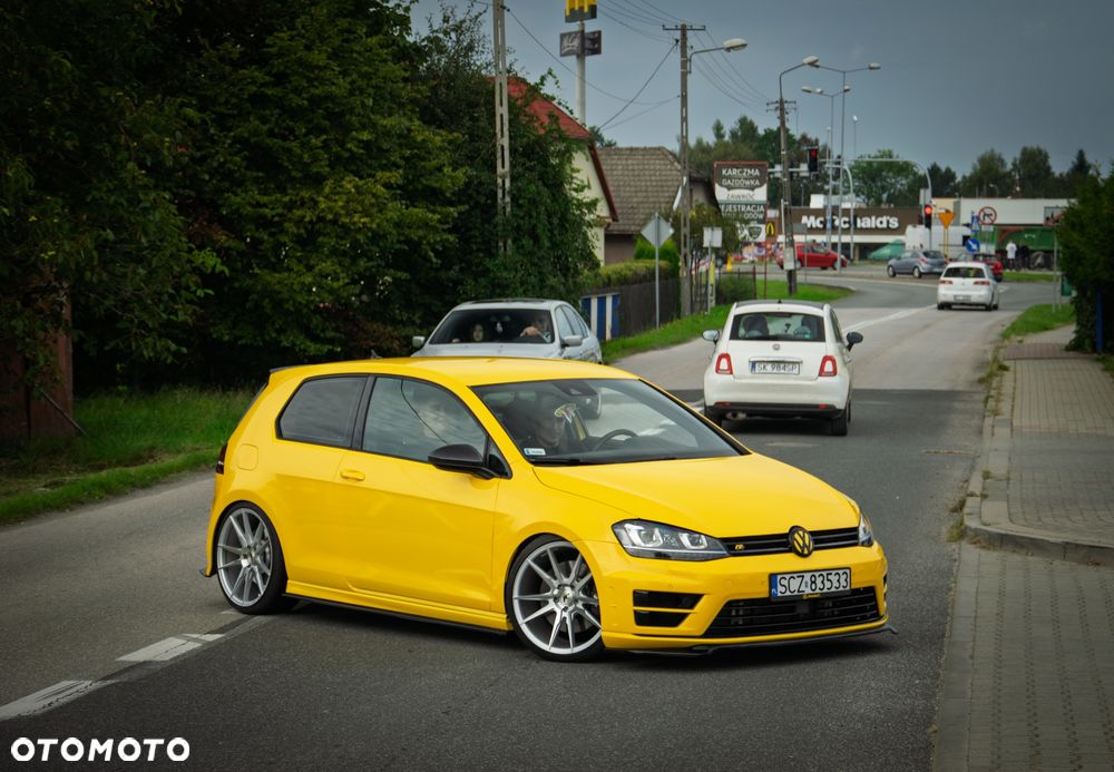Volkswagen Golf - 20