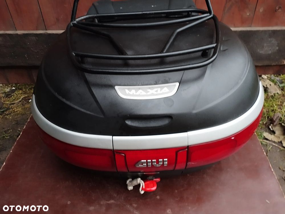kufer centralny GIVI E52 MAXIA Honda Suzuki Kawasaki BMW Aprilia Yamaha - 1