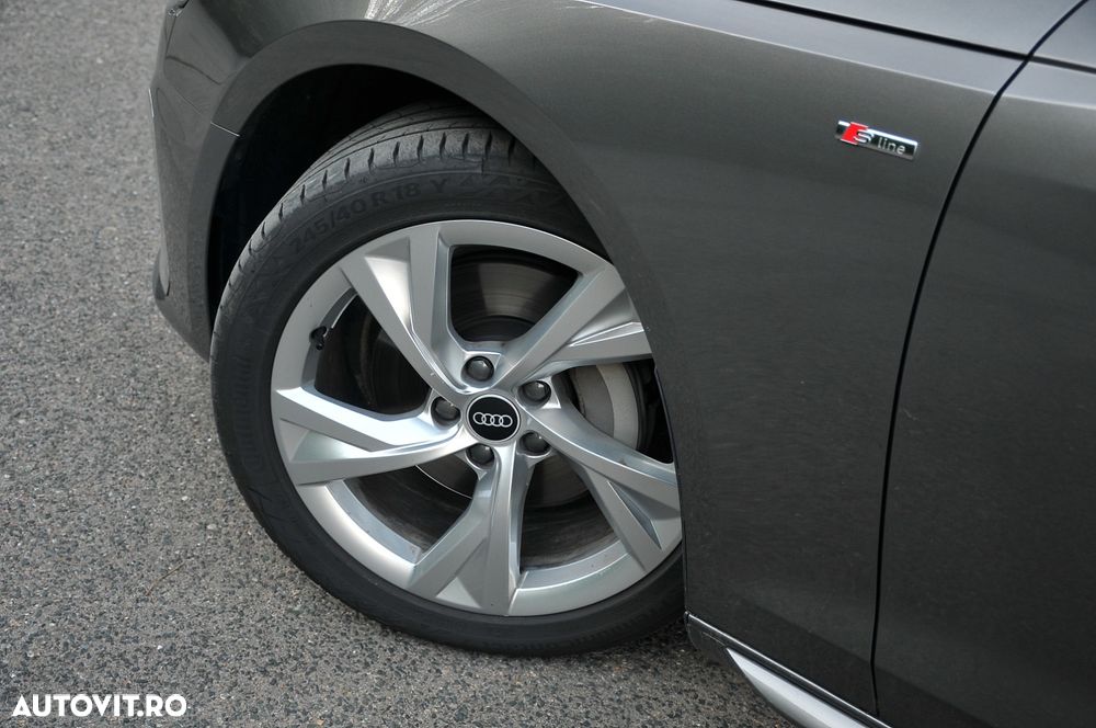 Audi A4 40 TDI S tronic S line - 32