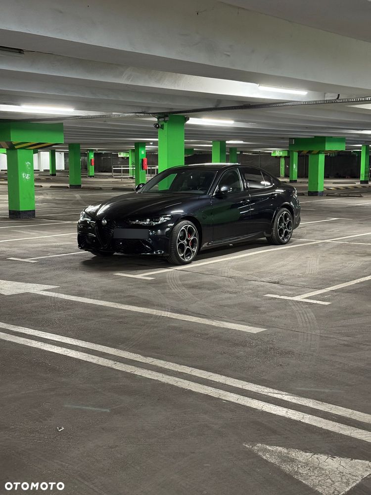 Alfa Romeo Giulia 2023 photo 3