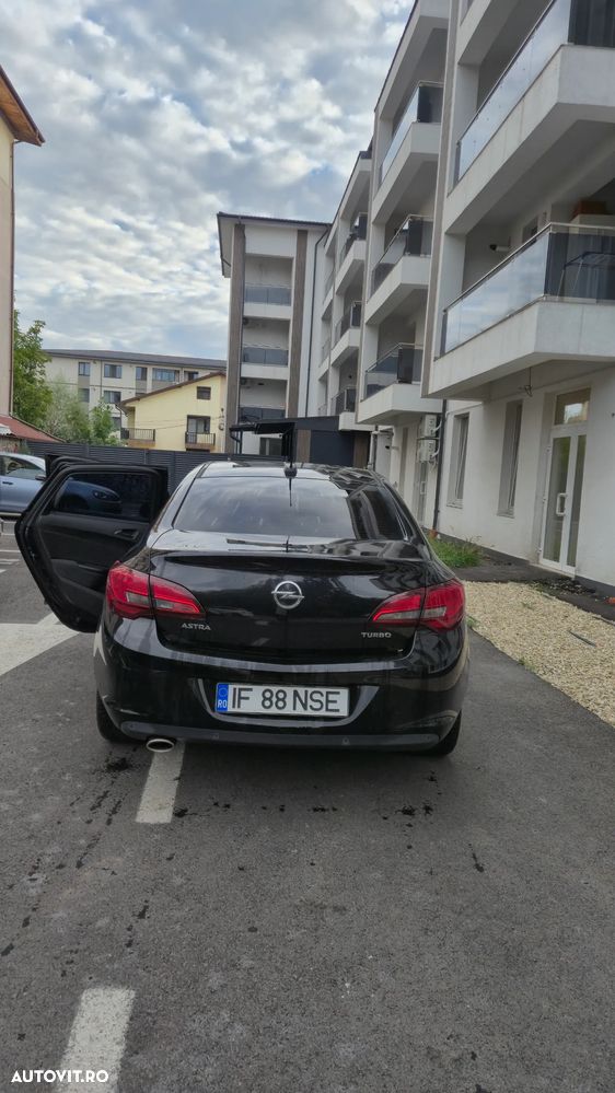 Opel Astra 2018 photo 4