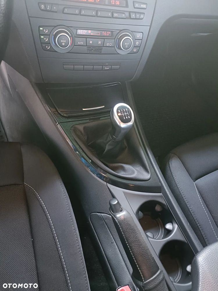 BMW X1 sDrive18i - 23