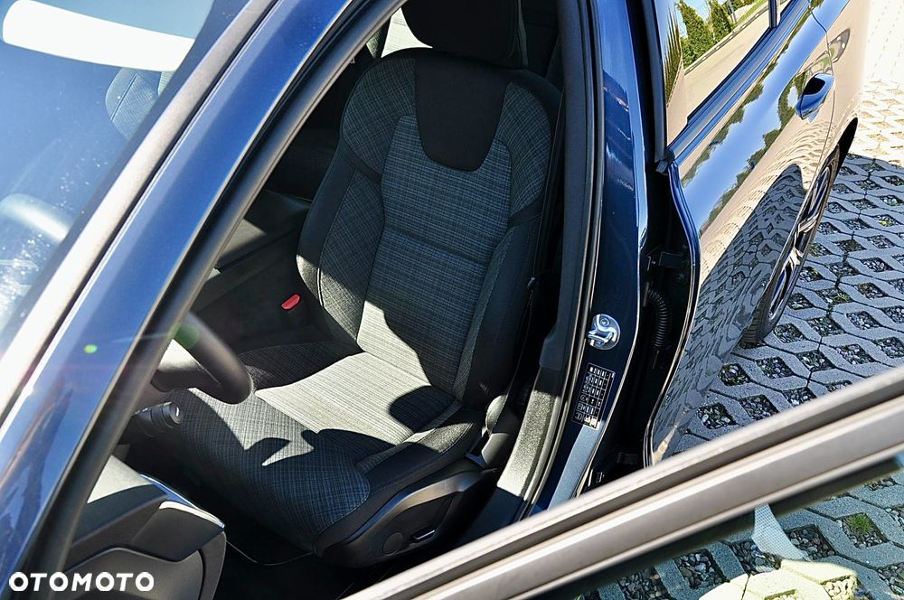 Volvo V60 B3 B Essential - 11