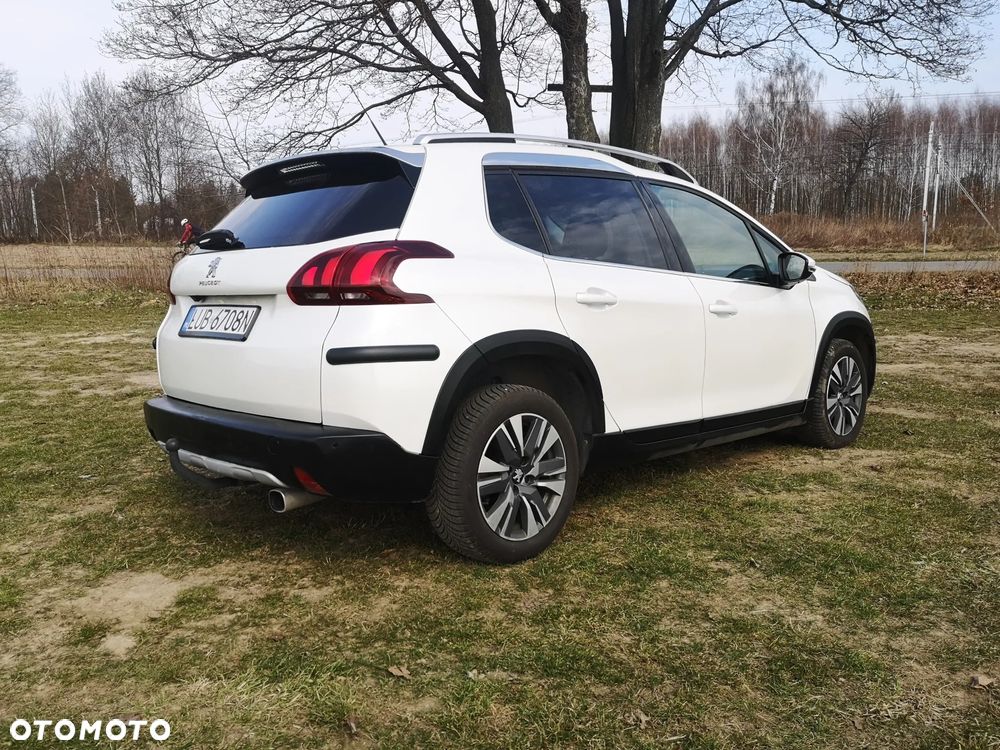 Peugeot 2008 BlueHDi 100 Allure - 11
