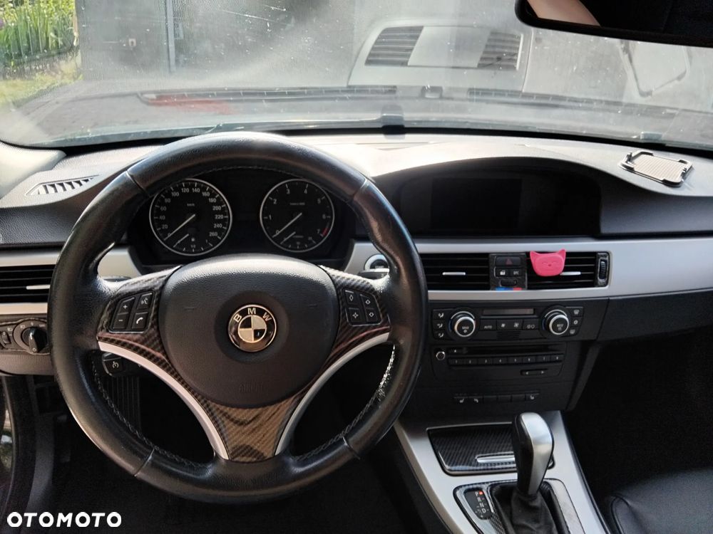 BMW Seria 3 318i - 6