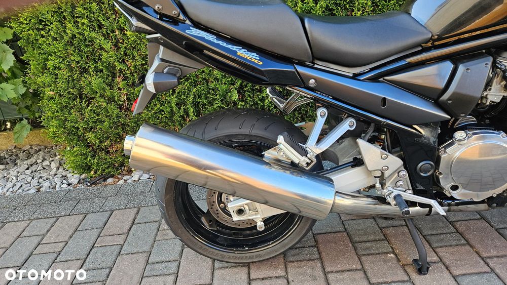 Suzuki Bandit - 25