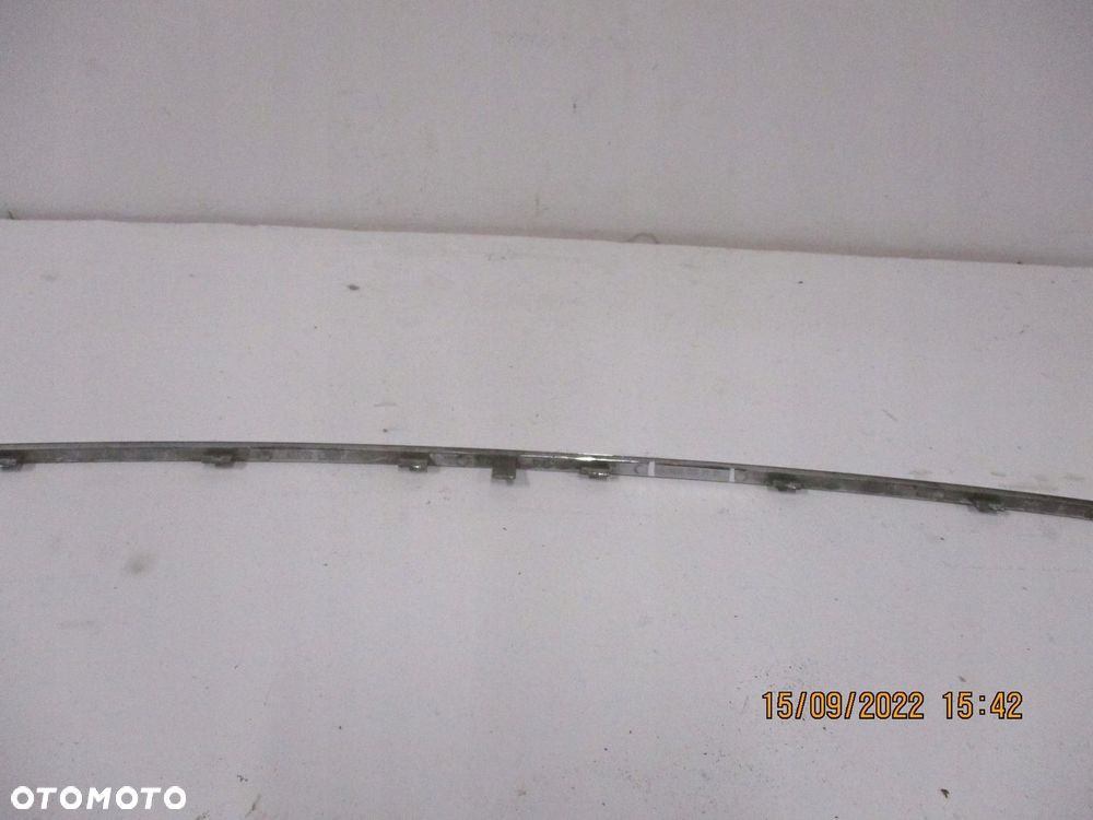 Listwa zderzaka MERCEDES 212 A2128850021 - 9