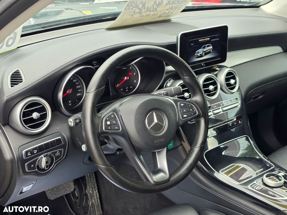 Mercedes-Benz GLC - 11
