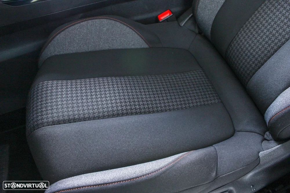 Peugeot 3008 PureTech 130 Stop & Start GPF EAT8 Active - 6