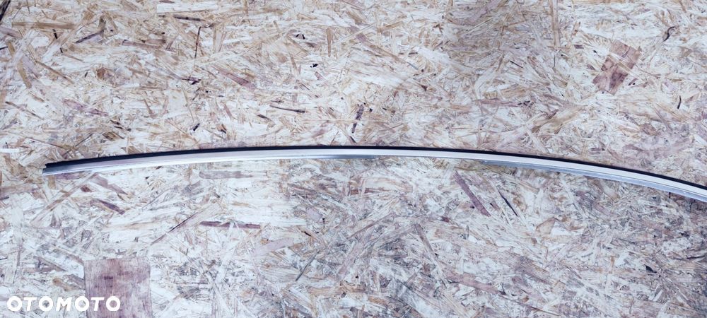 LISTWA CHROM PRAWA KAROSERYJNA AUDI A5 8T SPORTBACK 8T8853704 - 2
