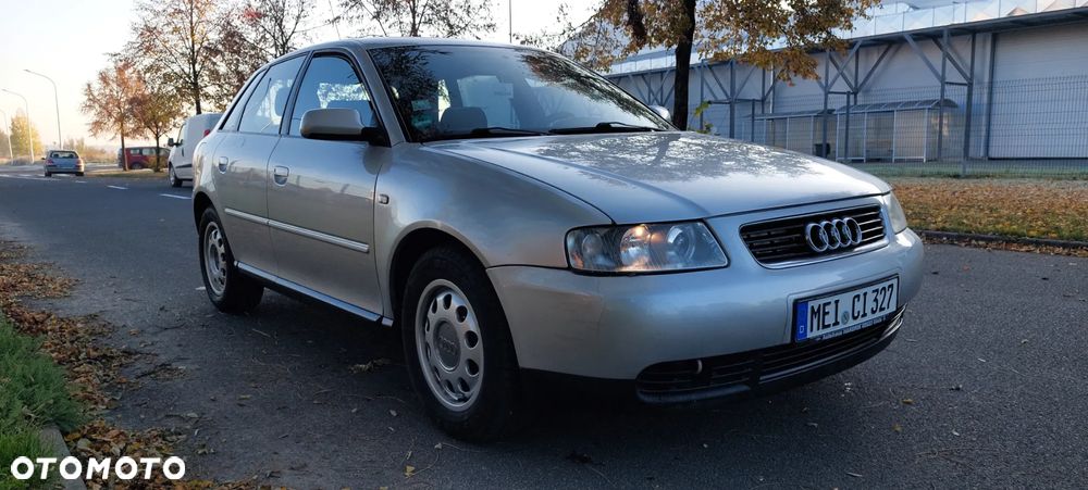 Audi A3 ver-a3-1-6-ambiente - 2