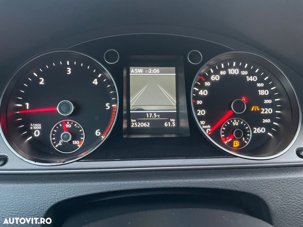 Volkswagen Passat - 26