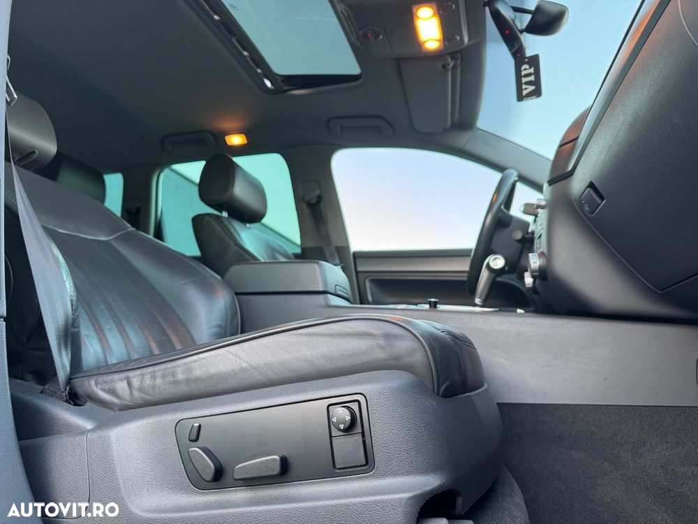 Volkswagen Touareg - 9