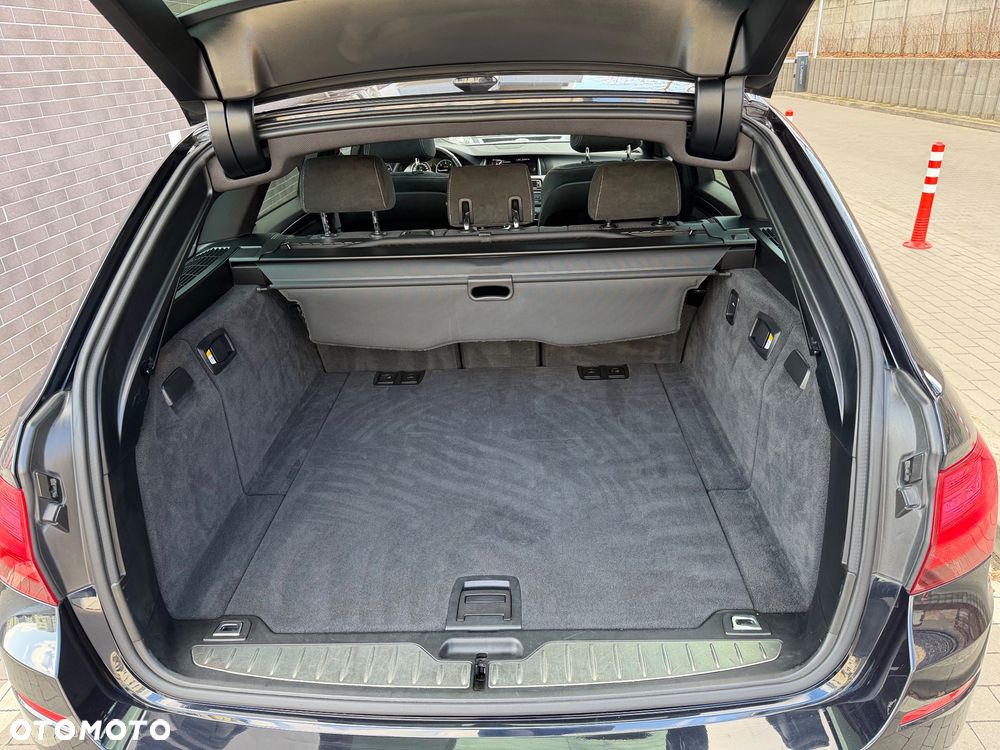 BMW Seria 5 520d M Sport Edition - 38
