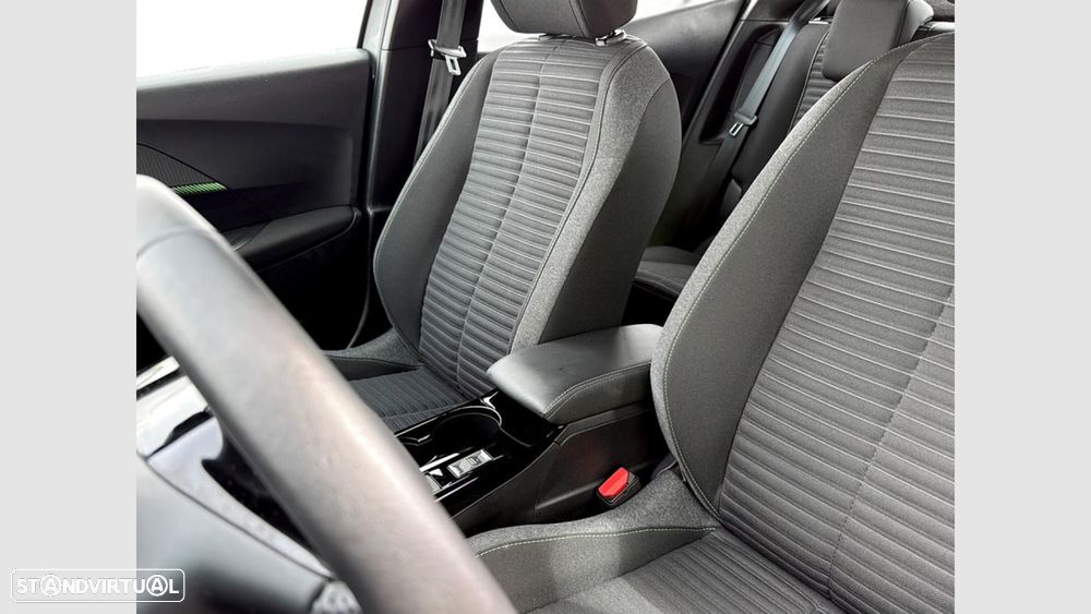 Peugeot e-2008 50 kWh Active Pack - 12