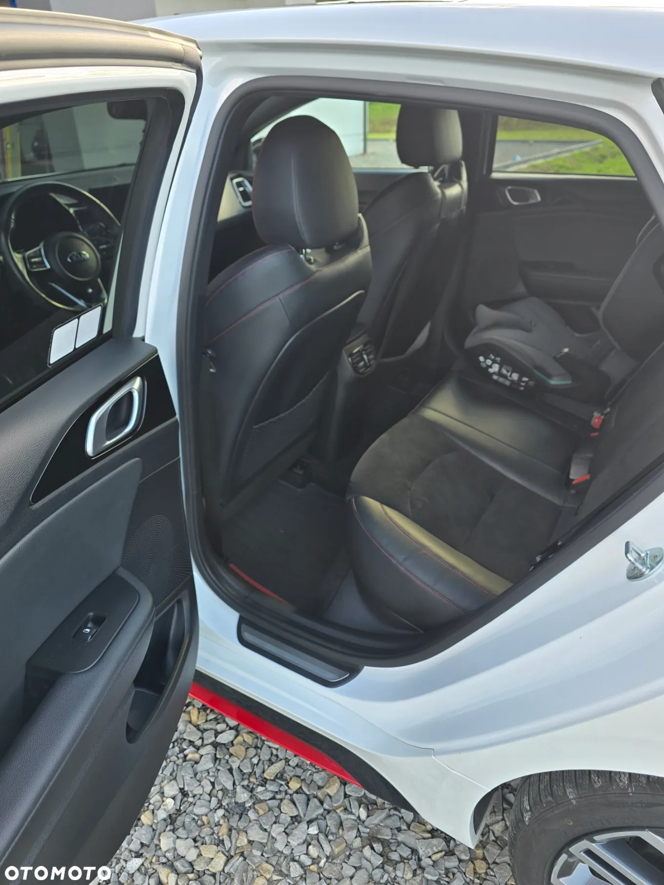 Kia ProCeed 1.6 T-GDI GT DCT - 12