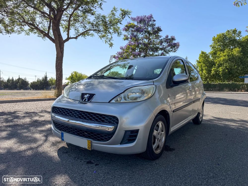 Peugeot 107 1.0 Black&Silver - 1