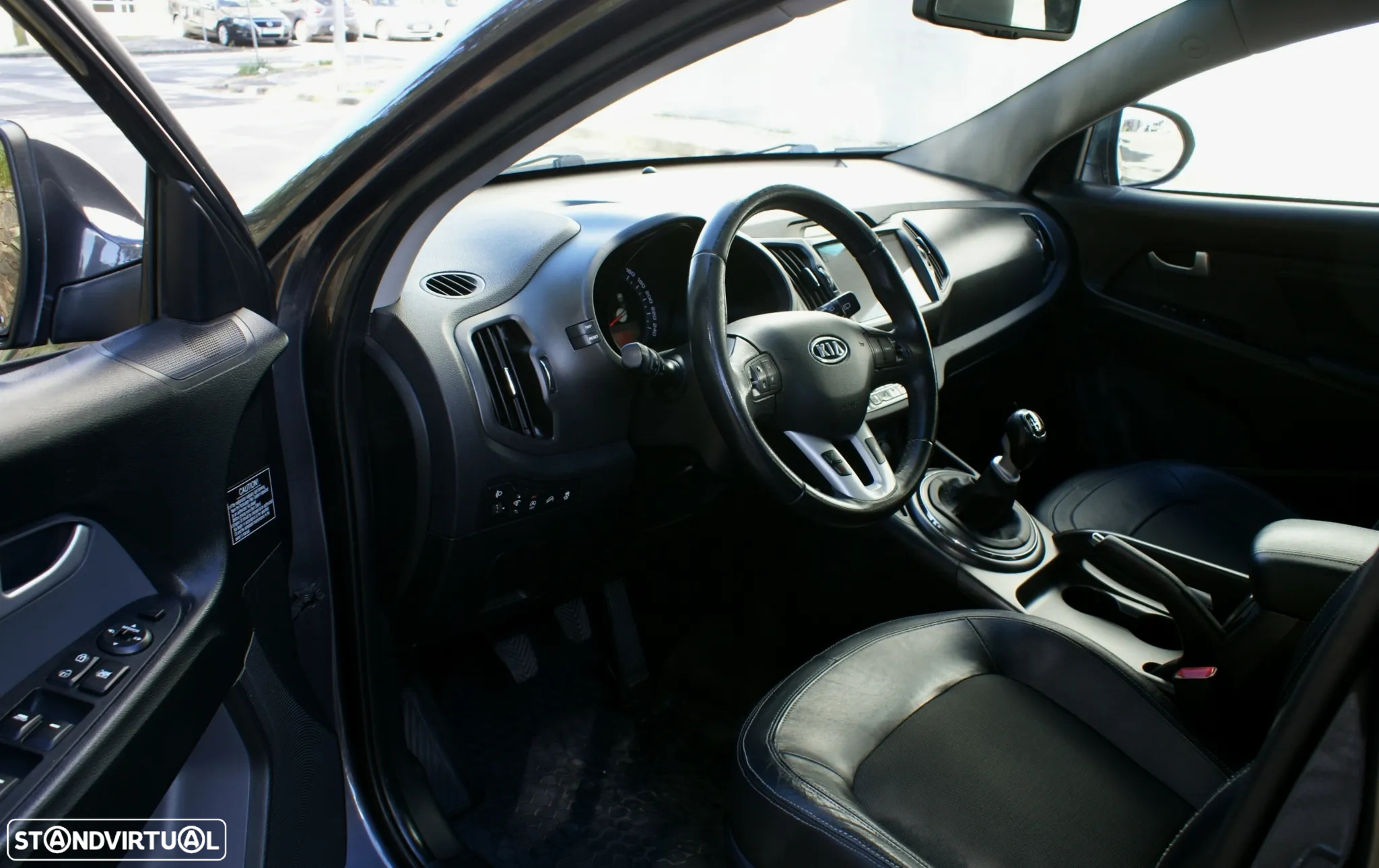 Kia Sportage 1.7 CRDI ISG TX - 9