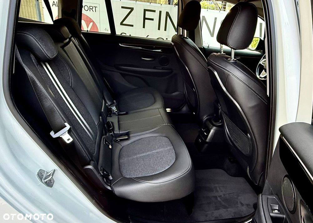 BMW Seria 2 218d GT Luxury Line sport - 26