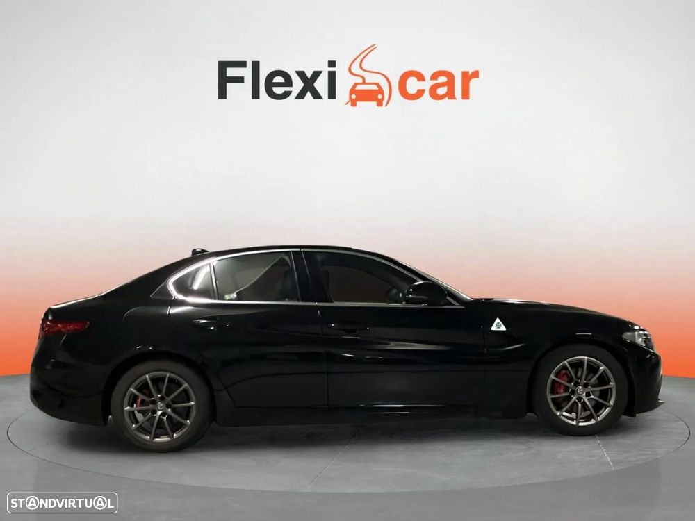 Alfa Romeo Giulia 2.2 D Super AT8 - 6