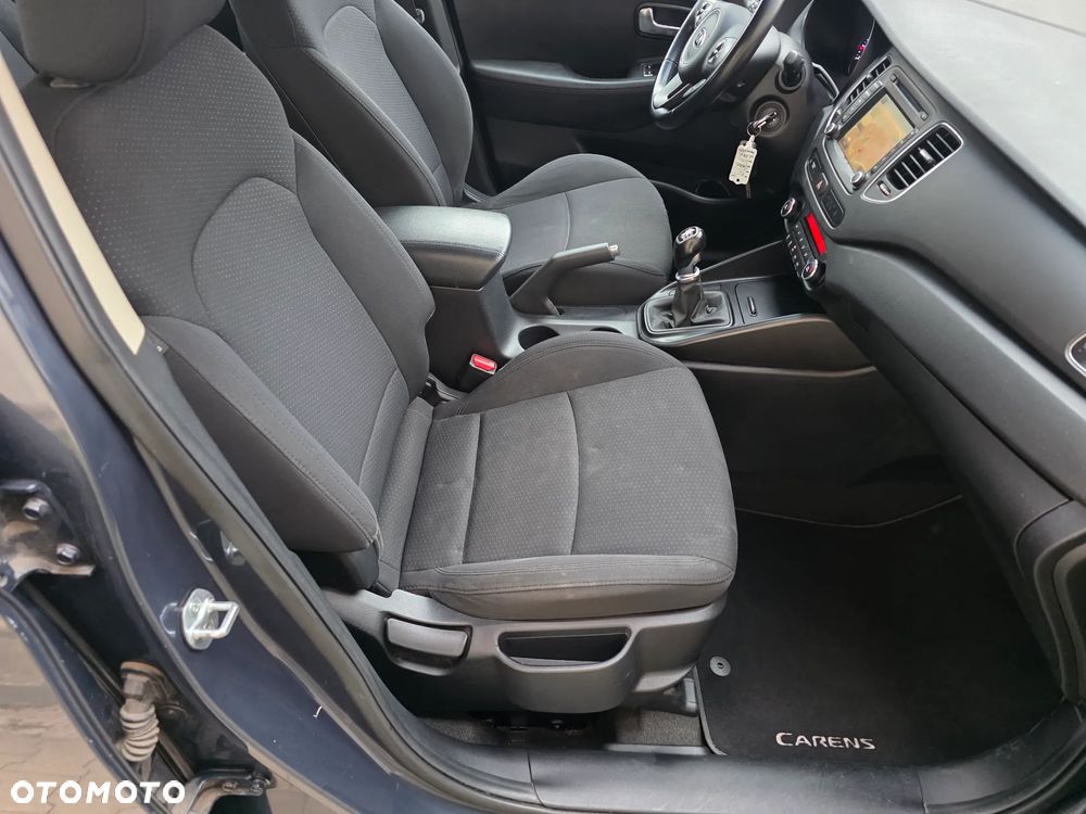 Kia Carens 1.6 GDI Edition 7 - 24