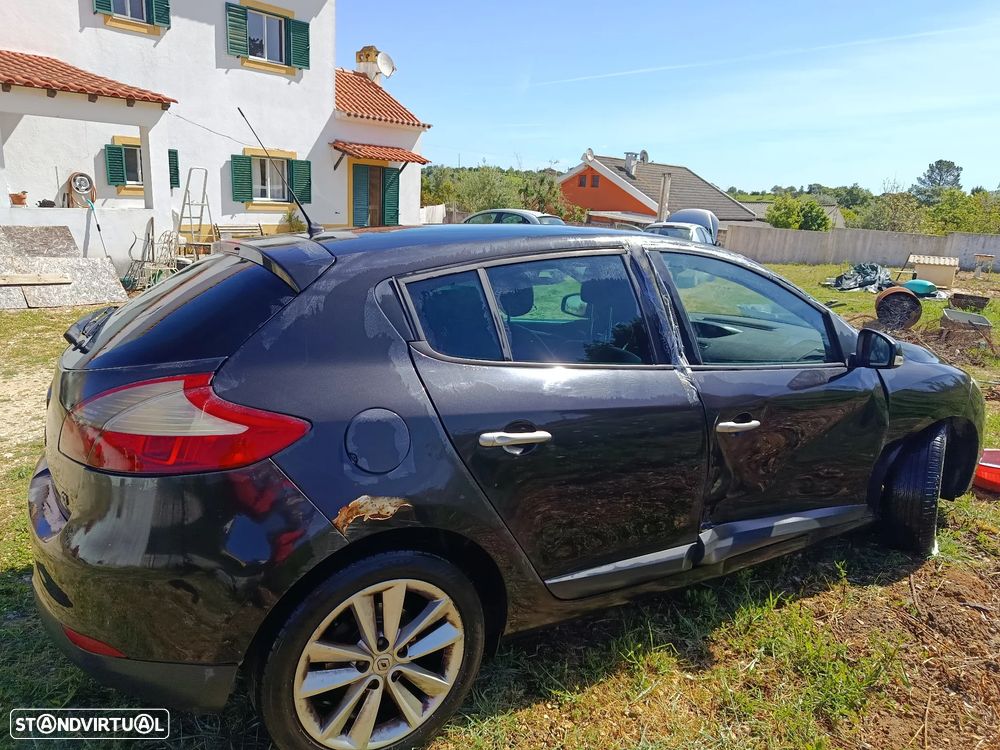 Renault Mégane 1.5 dCi Dynamique Luxe - 4