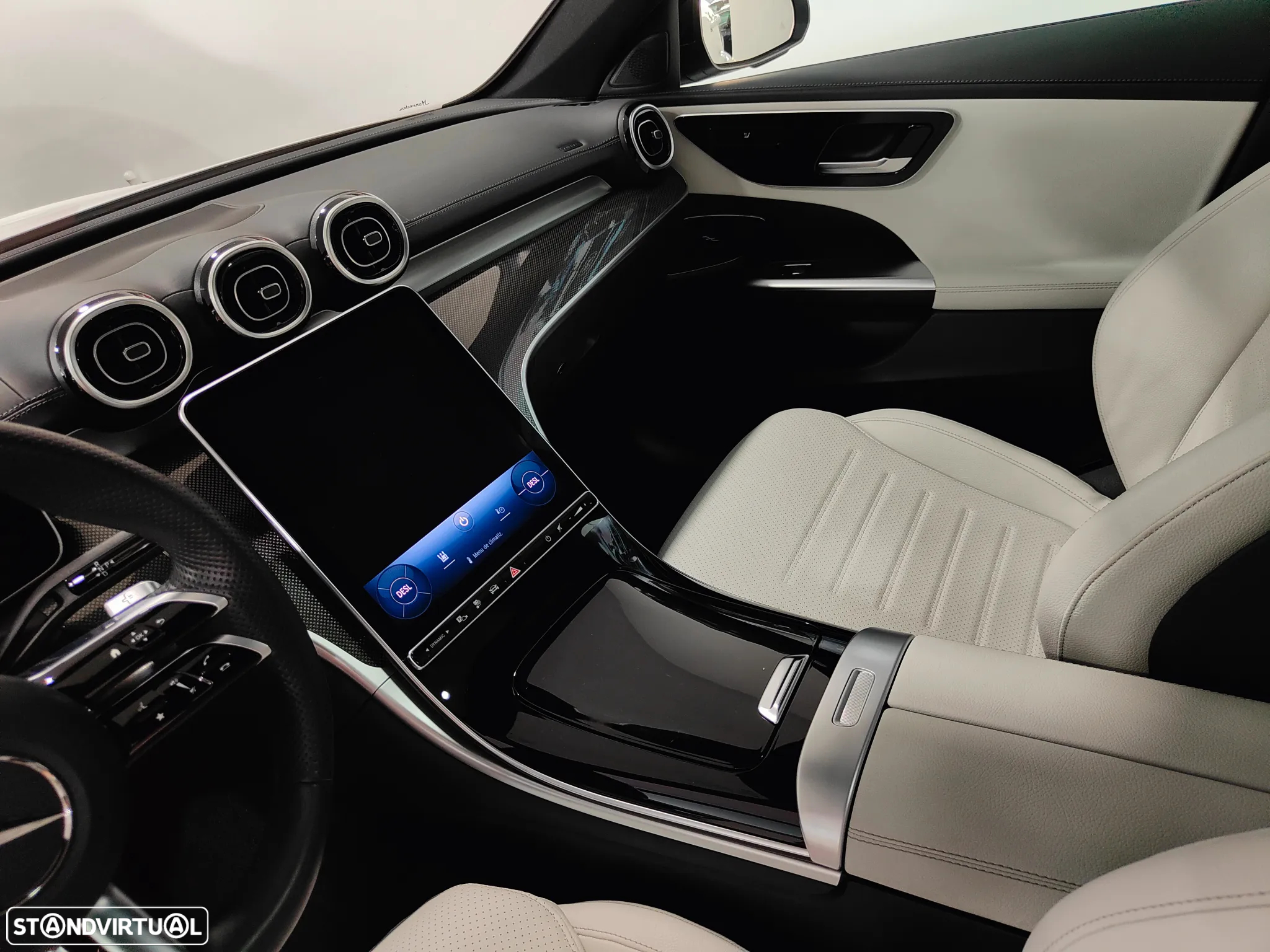 Mercedes-Benz C 300 e AMG Line - 40