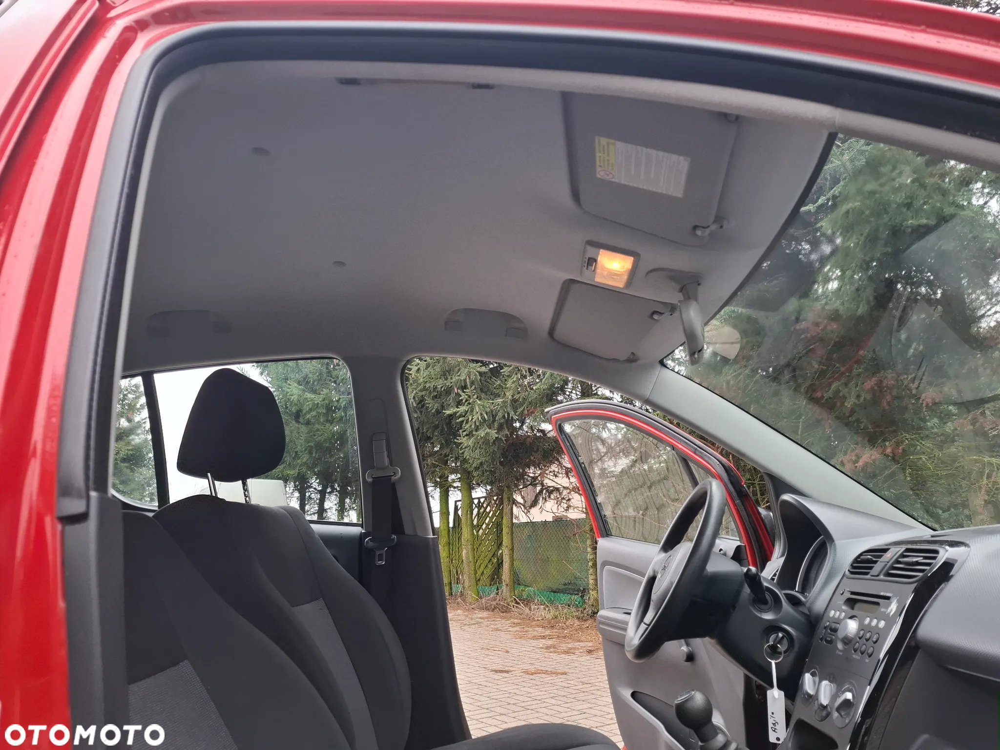 Opel Agila 1.0 - 12