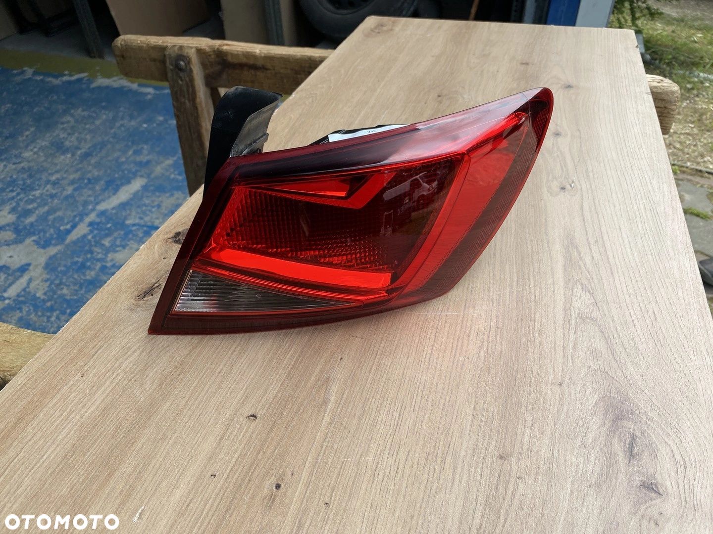 LAMPA TYŁ TYLNA PRAWA SEAT LEON III HB 5F0945096D 12-16 - 1
