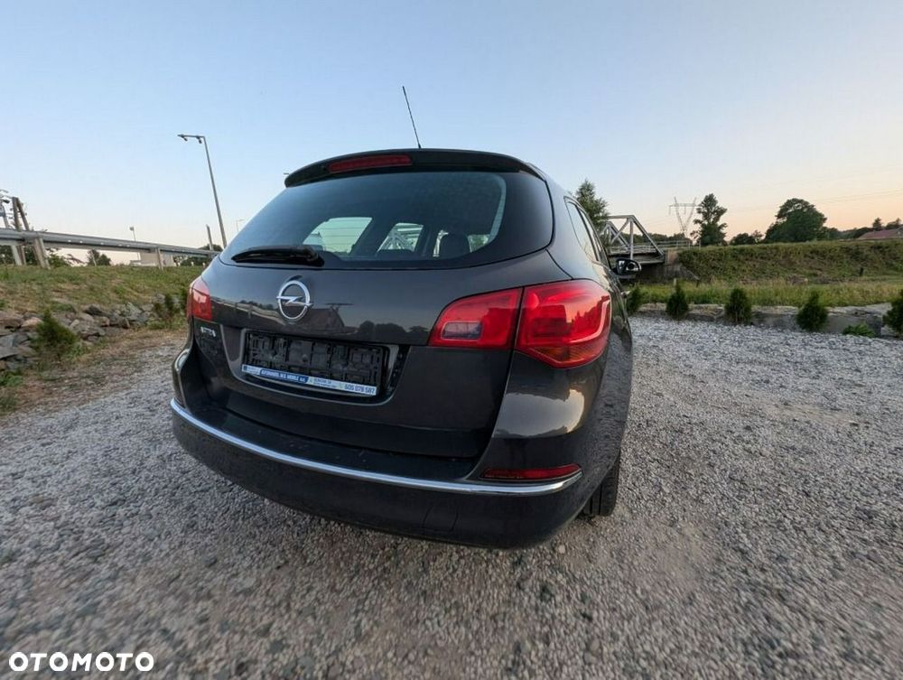 Opel Astra - 9