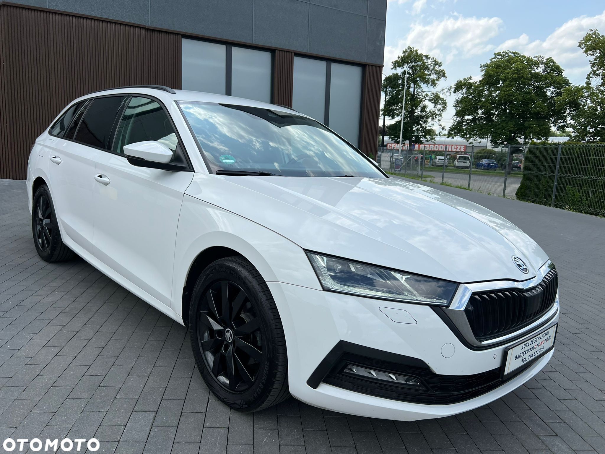 Skoda Octavia 2.0 TDI Business DSG - 1