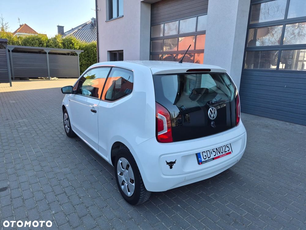 Volkswagen up! move - 6