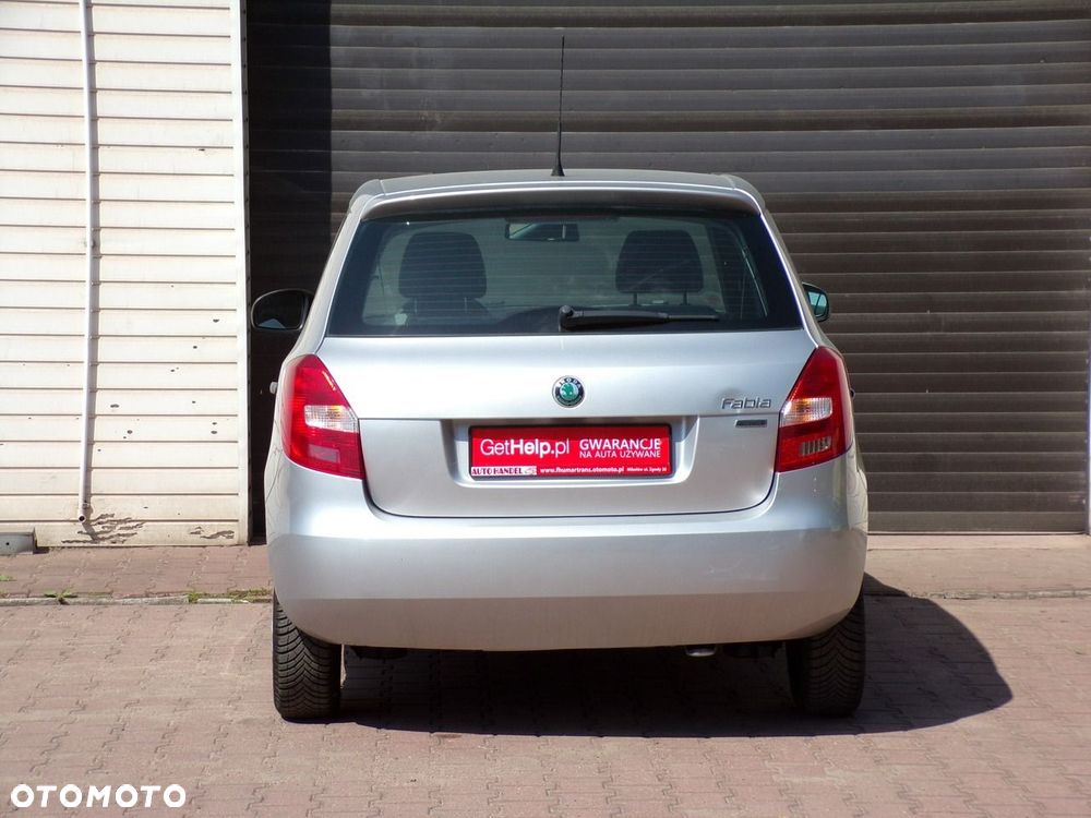 Skoda Fabia 1.2 HTP Fresh - 8