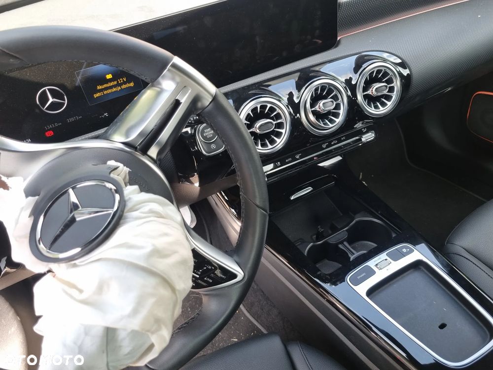 Mercedes-Benz CLA - 20