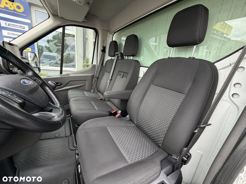 Ford Transit Trend - 10