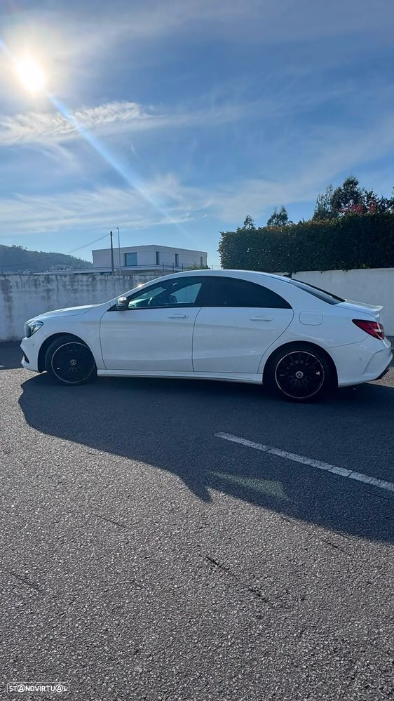 Mercedes-Benz CLA 180 AMG Line - 7